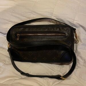 Louis Vuitton Black and Brown Monogram bag in great vintage condition!!